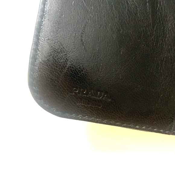 PRADA Black Spazzaloto Leather
Compact Bi-Fold
Zip Around Wallet, authen… - Picture 10 of 12